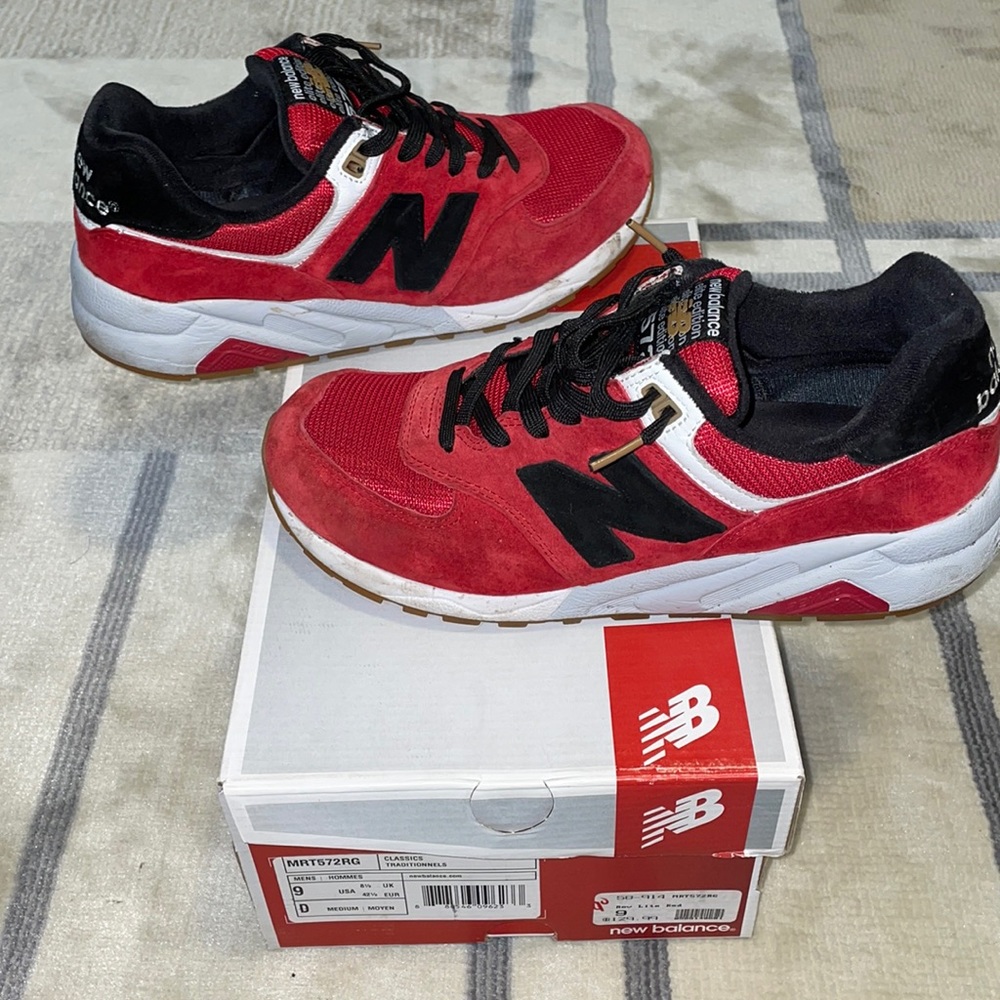 New balance MRT572RG size 9